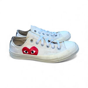 Women's Converse Comme des Garçons Play Sneakers 7 White Red